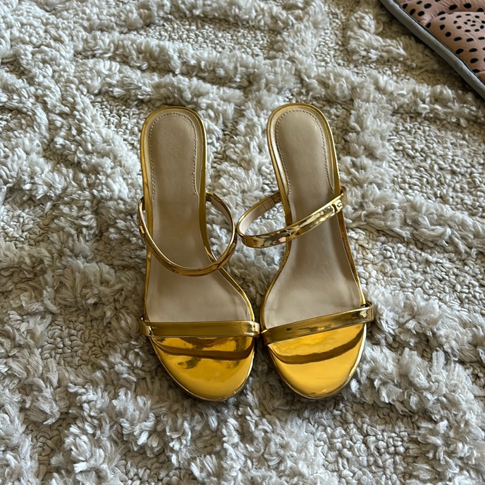 Guess gold kitten heels